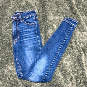 Old Navy Rockstar Super Skinny Jeans